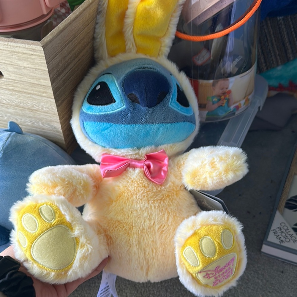 Disney Small Pet Plush Toy Yellow and Blue